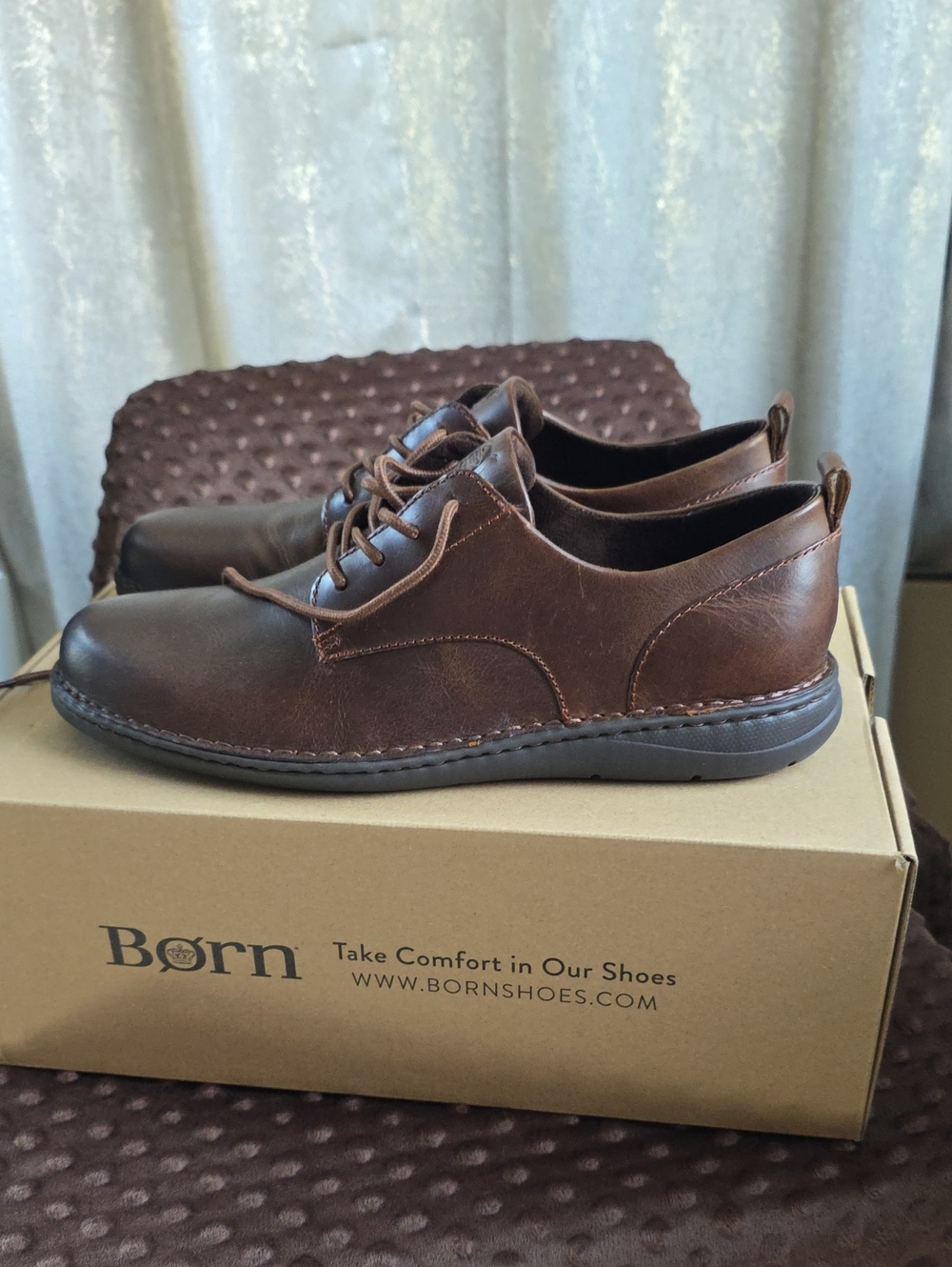 NEW Born Men's Dark Brown Lace-Up Oxford Sneakers